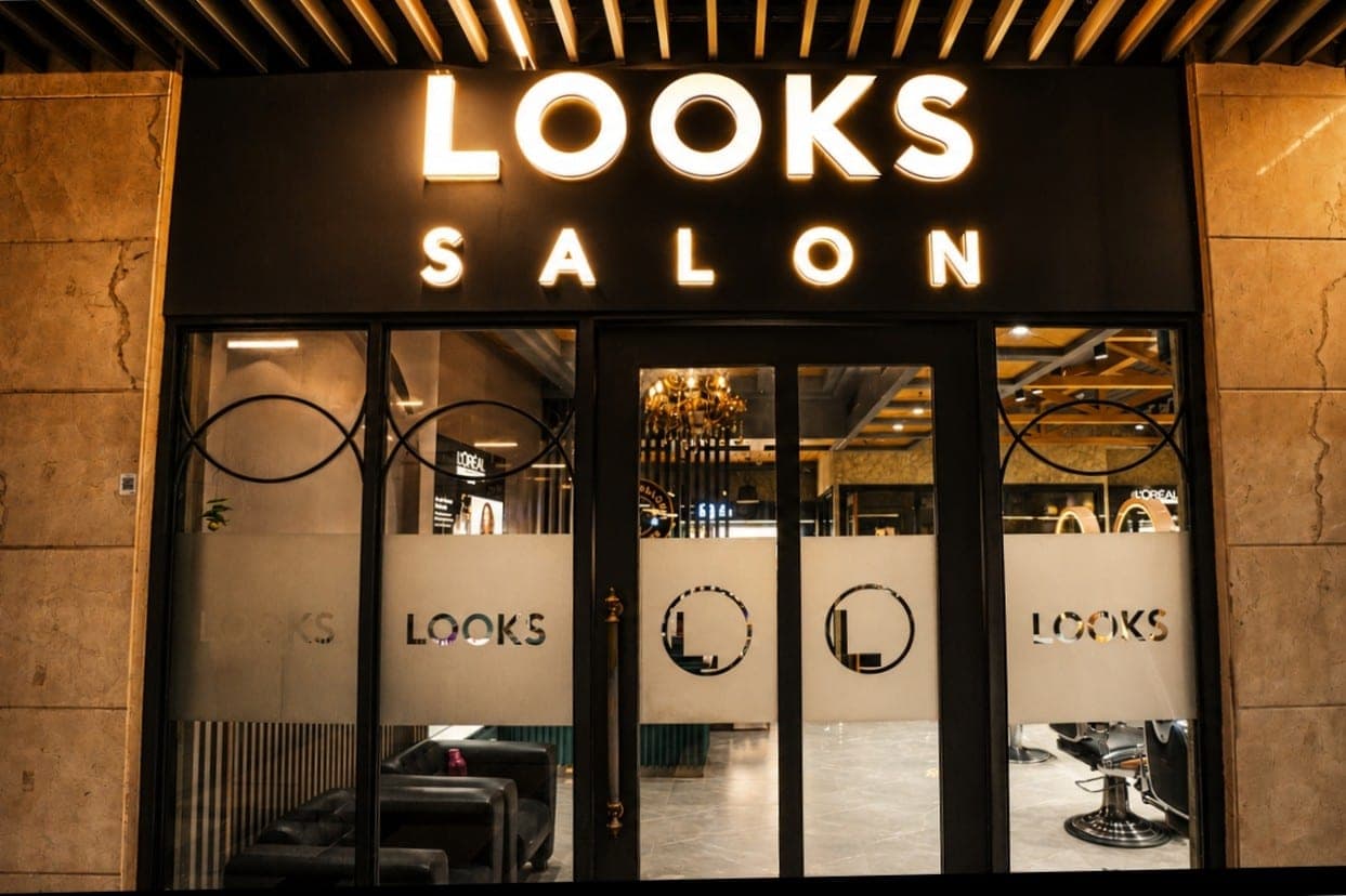 Looks Salon
